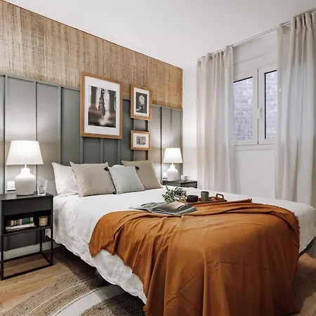 Loja - 2 Bedrooms In Sant Antoni Apartment Barcelona